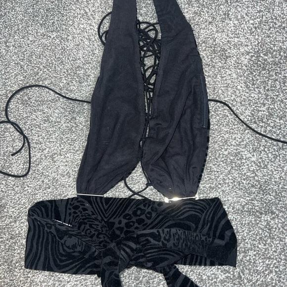 I am Gia black xs top - Picture 8 of 8